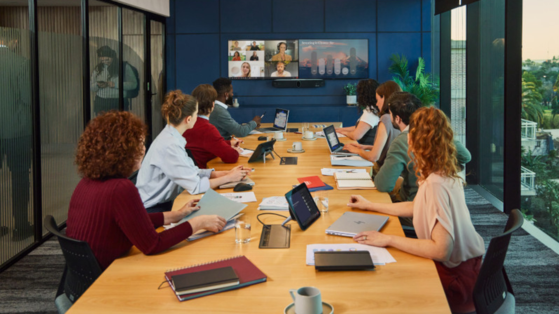 250702_headetgrafik_poly_studio_x7